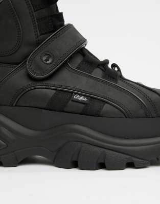 buffalo classic chunky sole trainers in black