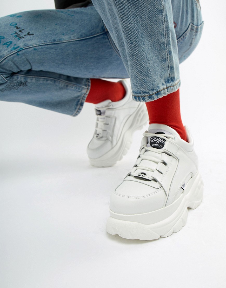 Buffalo - Classic - Hvide sneakers med chunky sål
