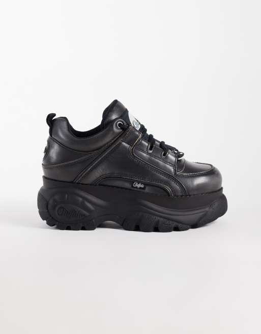Buffalo Classic trainers in vintage black, 1 of 5