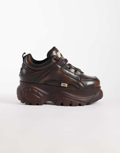 Buffalo Classic trainers in vintage brown - view 1