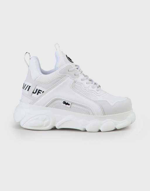 Buffalo – Cloud Chai – Sneaker in Weiß aus veganfreundlichem Material mit dicker Sohle