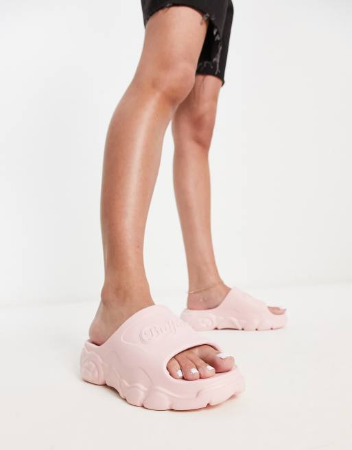 Buffalo Cloud sliders in pink