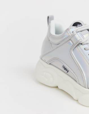 buffalo corin low platform trainers in white