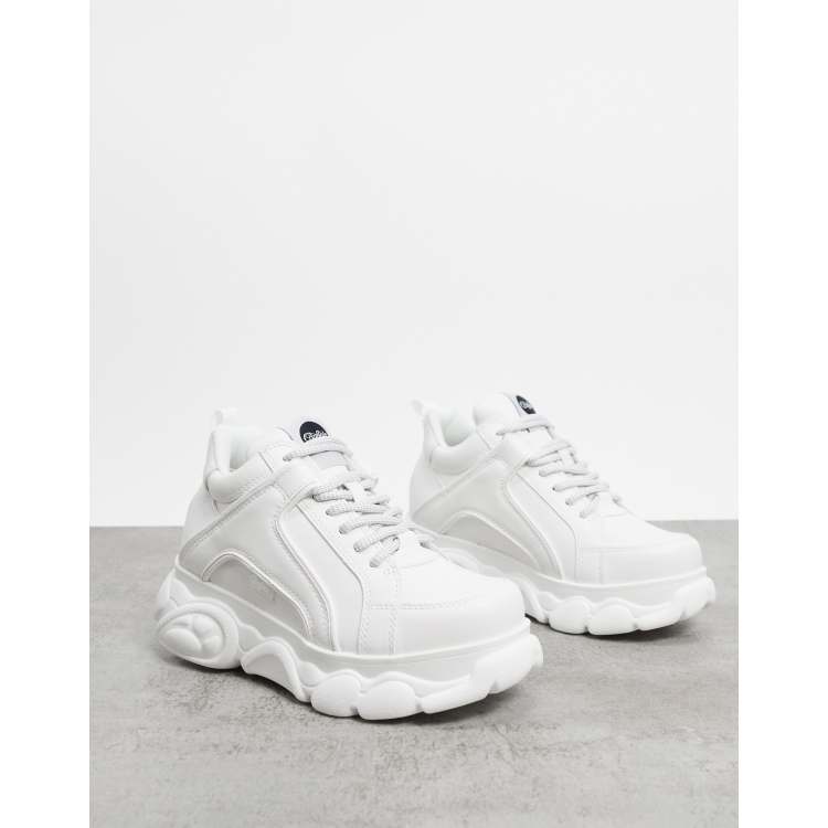 Buffalo Corin low platform trainers in white