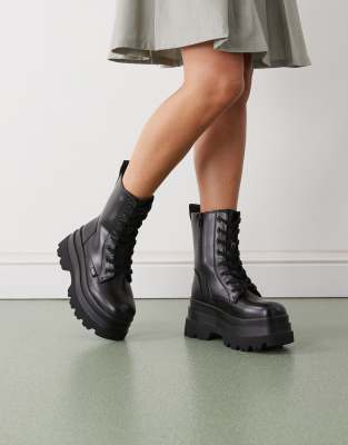 Buffalo Jupiter Lace-up Boots In Black