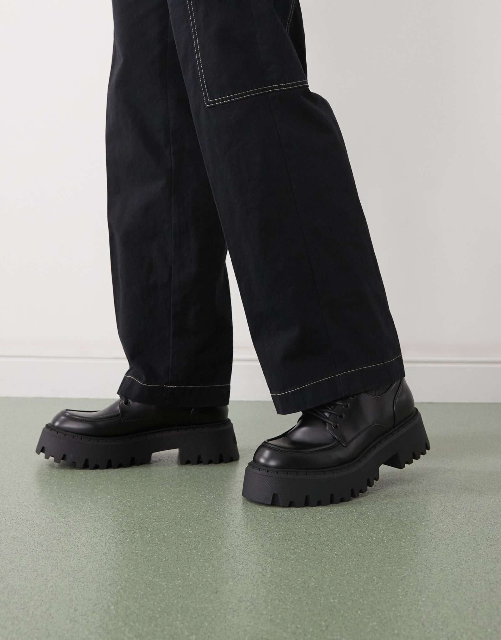 Черные туфли на шнуровке Buffalo