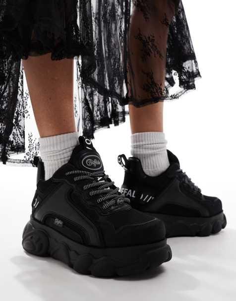 Buffalo low sneakers in black - view 1