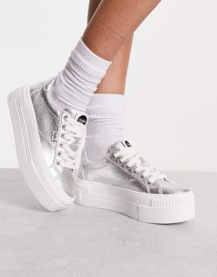Buffalo – Paired – Veganfreundliche Sneaker in Silber mit flacher Plateausohle