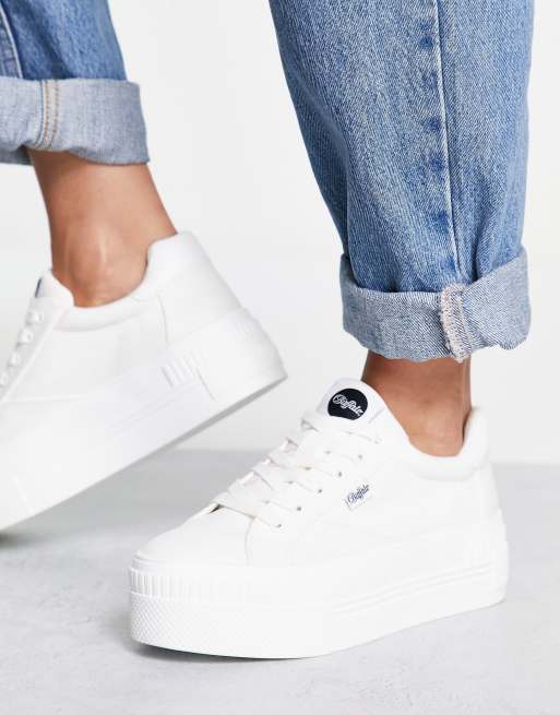 Buffalo - Paired - Veganske flatform-sneakers i hvid kanvas  