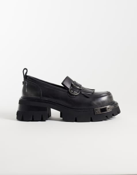 Buffalo Soraya loafers in black - view 1