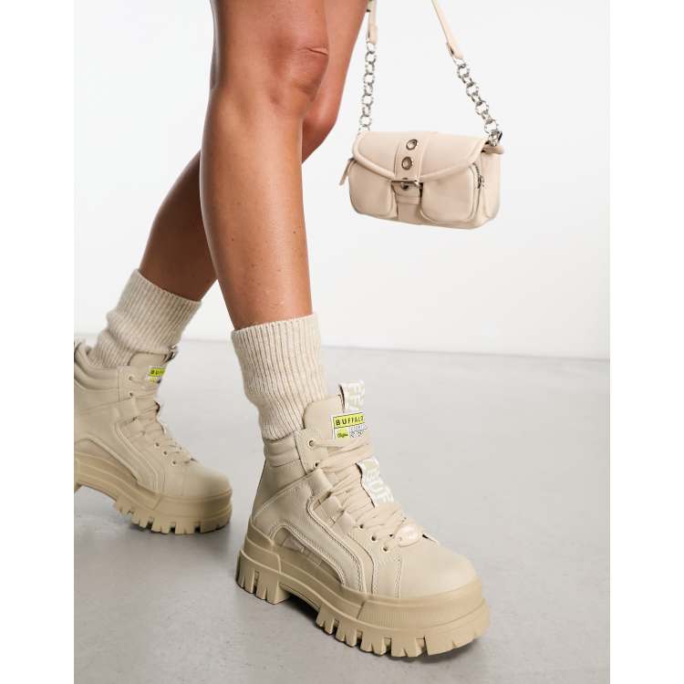 Buffalo shop boots beige