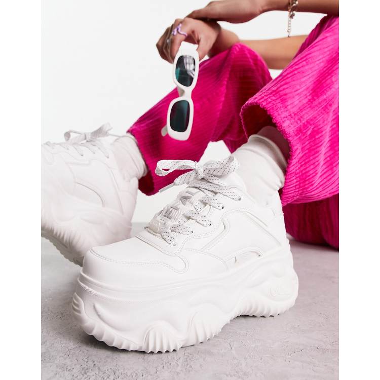 https://images.asos-media.com/products/buffalo-vegan-friendly-feral-one-platform-sneakers-in-white/204058863-1-white?$n_750w$&wid=750&hei=750&fit=crop