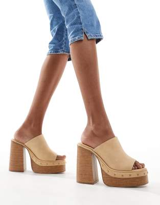 Buffalo x Sinead Gorey faux suede mules in sand