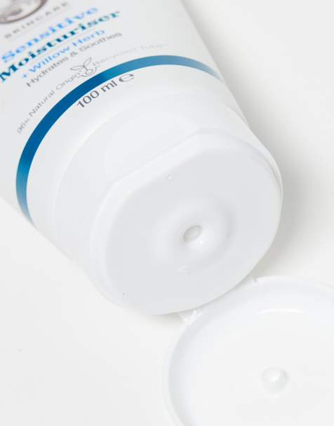 Bulldog Sensitive Moisturiser 100ml - view 2