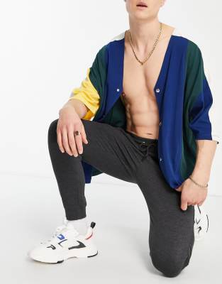 Burton Menswear – Ciemnoszare joggersy o kroju podkreślającym sylwetkę