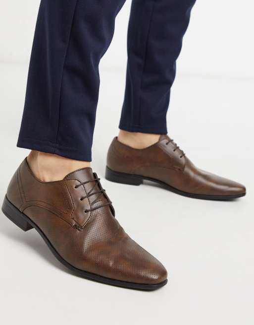 Burton store menswear shoes