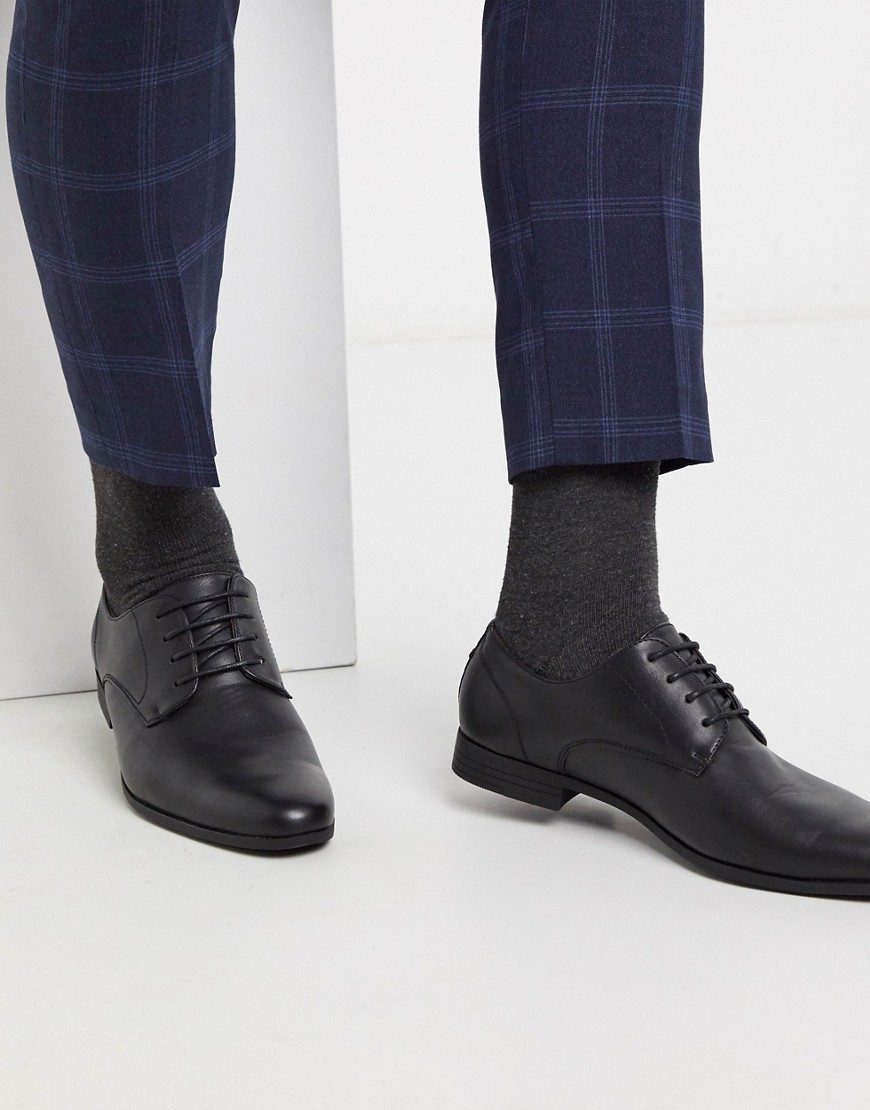 Burton Menswear - leren derby schoenen in zwart