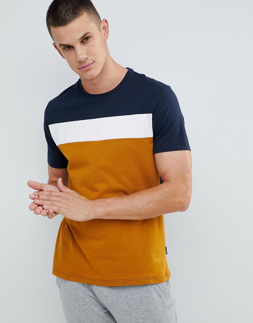 Burton Menswear – Marinblå t-shirt med paneler