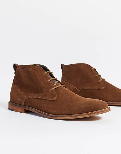 Burton Menswear suede chukka boots in tan | ASOS
