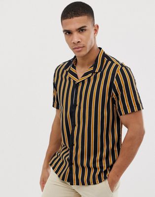 Burton Menswear – Svart skjorta med platt krage och gula ränder
