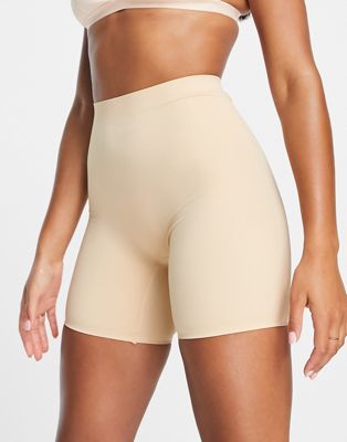 Bye Bra invisible mid waist shaping short in beige-Neutral