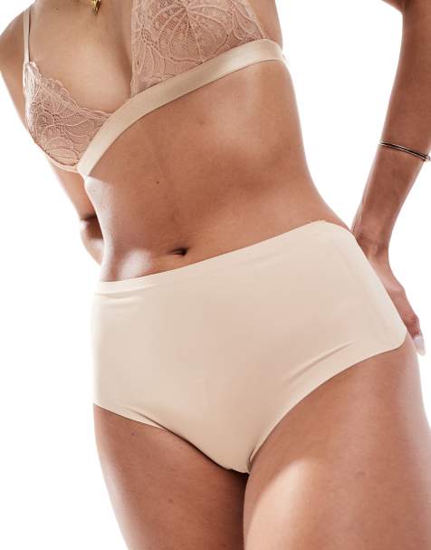 Bye Bra Low back highwaist shaping thong in beige