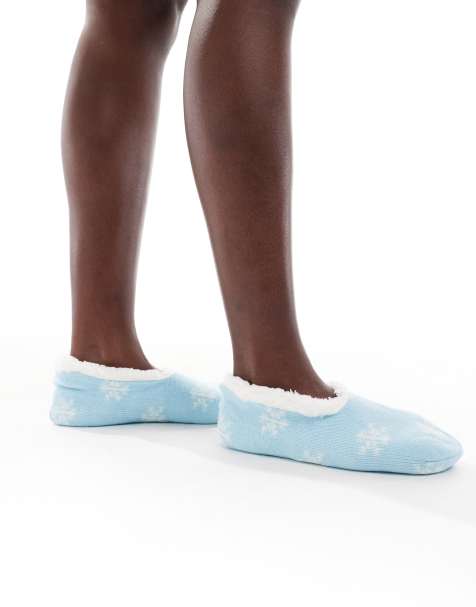 Calcetines azules estilo pantuflas con diseño de copos de nieve de punto mullido de Brave Soul - view 1