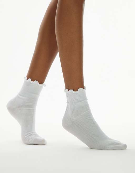 Calcetines altos por la rodilla blancos de canalé de ASOS DESIGN