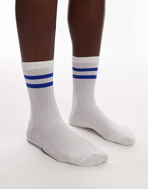Calcetines blancos deportivos con rayas azul cobalto de canalé de Topshop, 3 de 4
