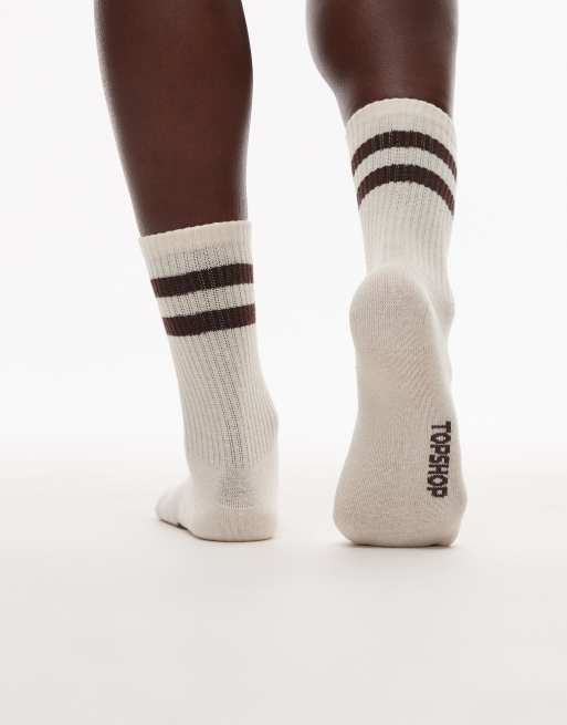 Calcetines color crema de estilo deportivo con rayas marrón chocolate de canalé de Topshop