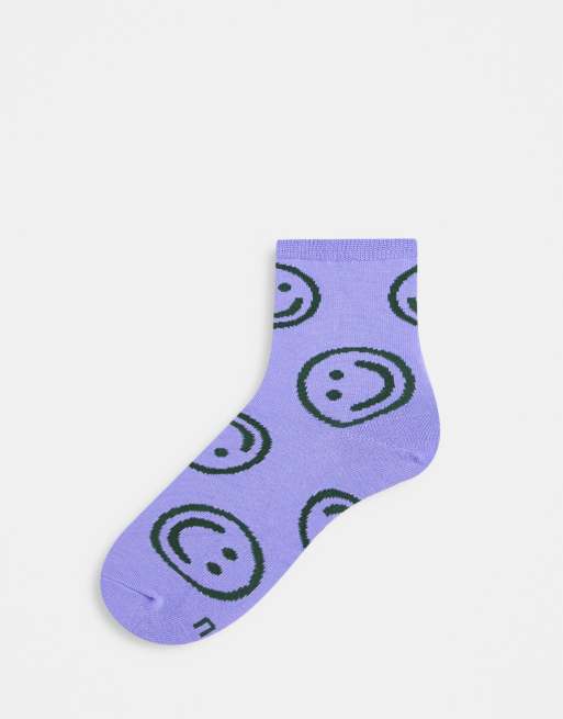 Calcetines color lavanda con de caras felices de Baggu | ASOS
