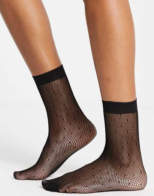 Calcetines cortos negros con diseño de lunares muy pequeños de rejilla de Pretty Polly