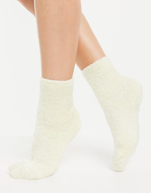 Calcetines crema de punto mullido de estar por casa de ASOS DESIGN
