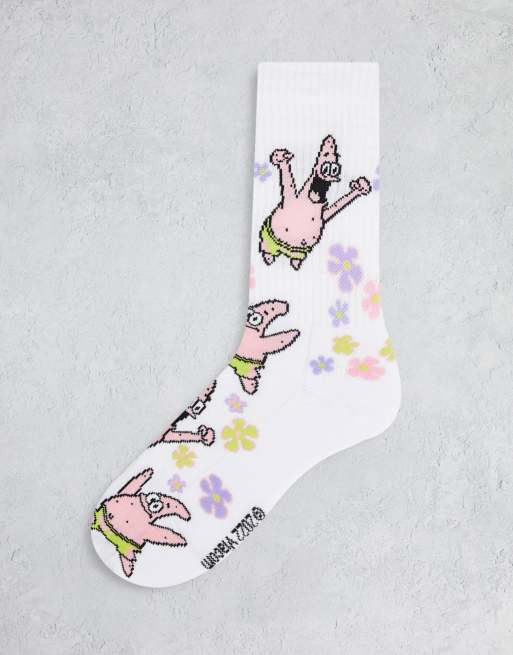 Calcetines deportivos blancos con diseño de flores y Patricio de Bob Esponja de ASOS DESIGN