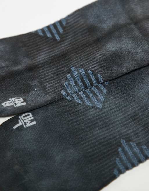 Calcetines grises con efecto tie dye y estampado trasero de adidas Running, 3 de 3