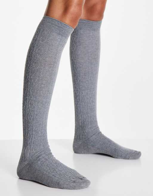Calcetines grises hasta la rodilla de punto de ochos de ASOS DESIGN, 2 de 4