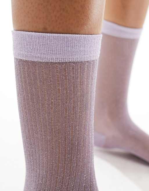 Calcetines lila pastel efecto purpurina transparentes de & Other Stories, 2 de 4