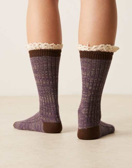 Calcetines morados y marrones de canalé cálido con ribete de volantes de croché de ASOS DESIGN, 3 de 3