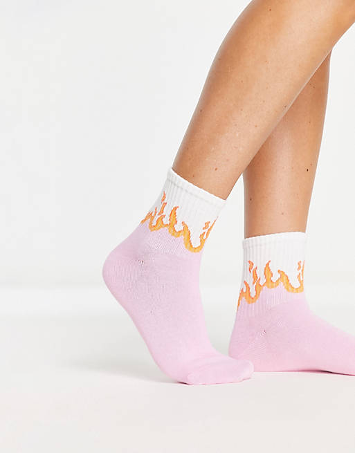 Calcetines con estampado de llamas | ASOS