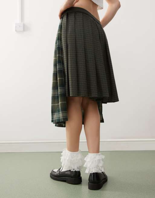 Calcetines tobilleros blancos con volantes de Reclaimed Vintage, 4 de 4