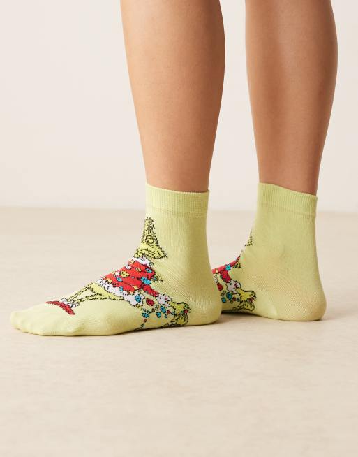 Calcetines verdes con diseño de "The Grinch" para Navidad de ASOS DESIGN, 3 de 3