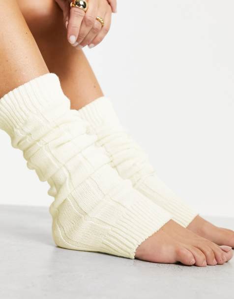 Calcetines altos por la rodilla blancos de canalé de ASOS DESIGN