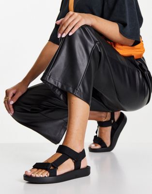 Call It Spring by ALDO Ruthie sporty sandals in black - BLACK - ASOS Price Checker