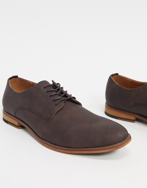 Call it Spring lace up shoes in brown