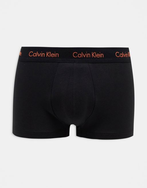 Calvin Klein 3 pack low rise trunks with contrast logo waistband in black, 3 of 4