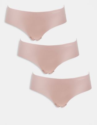 Calvin Klein - 3er-Pack sich nicht abzeichnende Hipster-Slips in Beige-Bunt