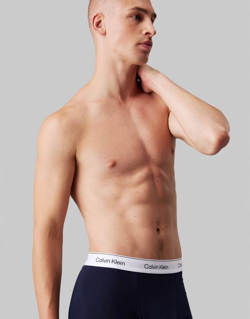 Calvin Klein – 3er-Pack Unterhosen aus Baumwollstretch in Blautönen mit Abnähern und Logo, 2 von 3
