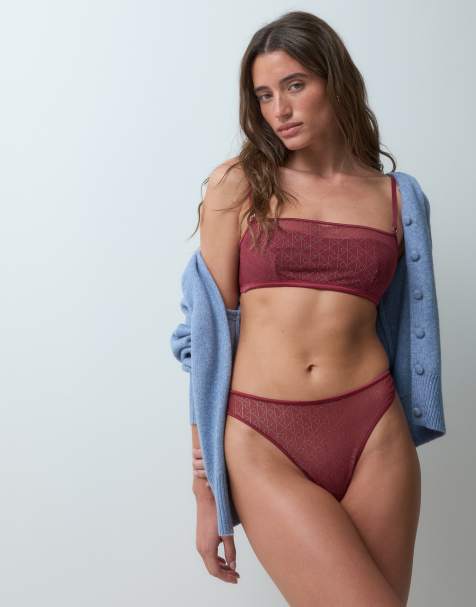 Calvin Klein bandeau z siateczki, lekko podszyty, z emblematem ze strasami, ciemnoczerwony - view 1