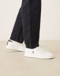[Calvin Klein Jeans] Calvin Klein basket leather cupsole sneakers in white 41 Bright white/black