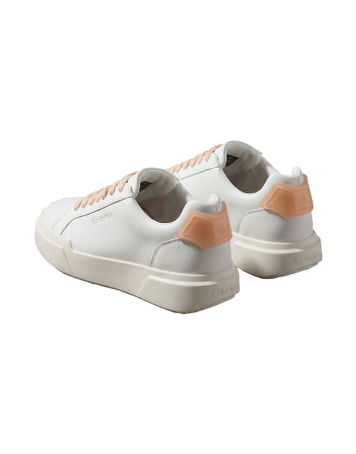 Calvin Klein baskets chunky en cuir à semelle adhérente en blanc éclatant, 3 de 4